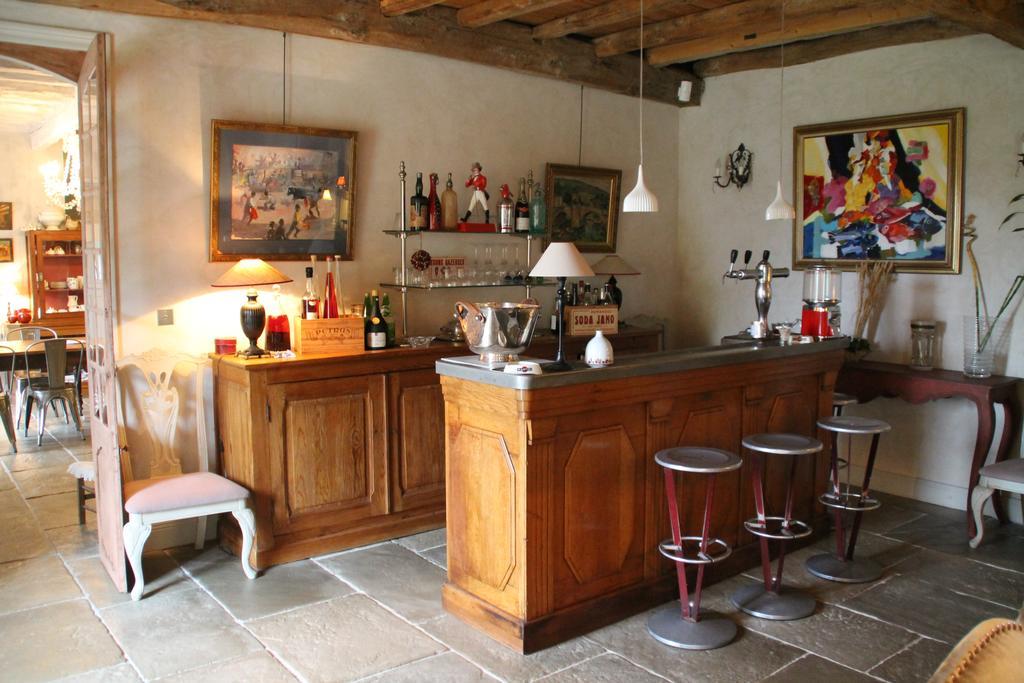 Les Volets Bleus Bed & Breakfast Arcangues Exterior photo